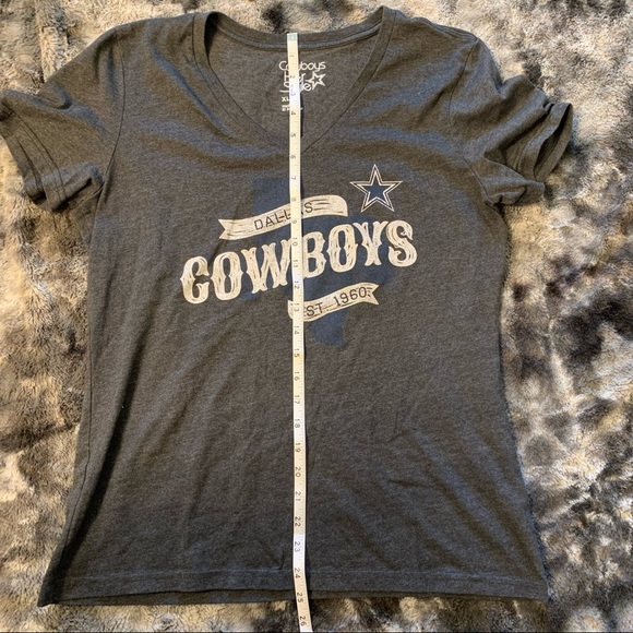 Cowboys V Neck - Picture 4 of 5